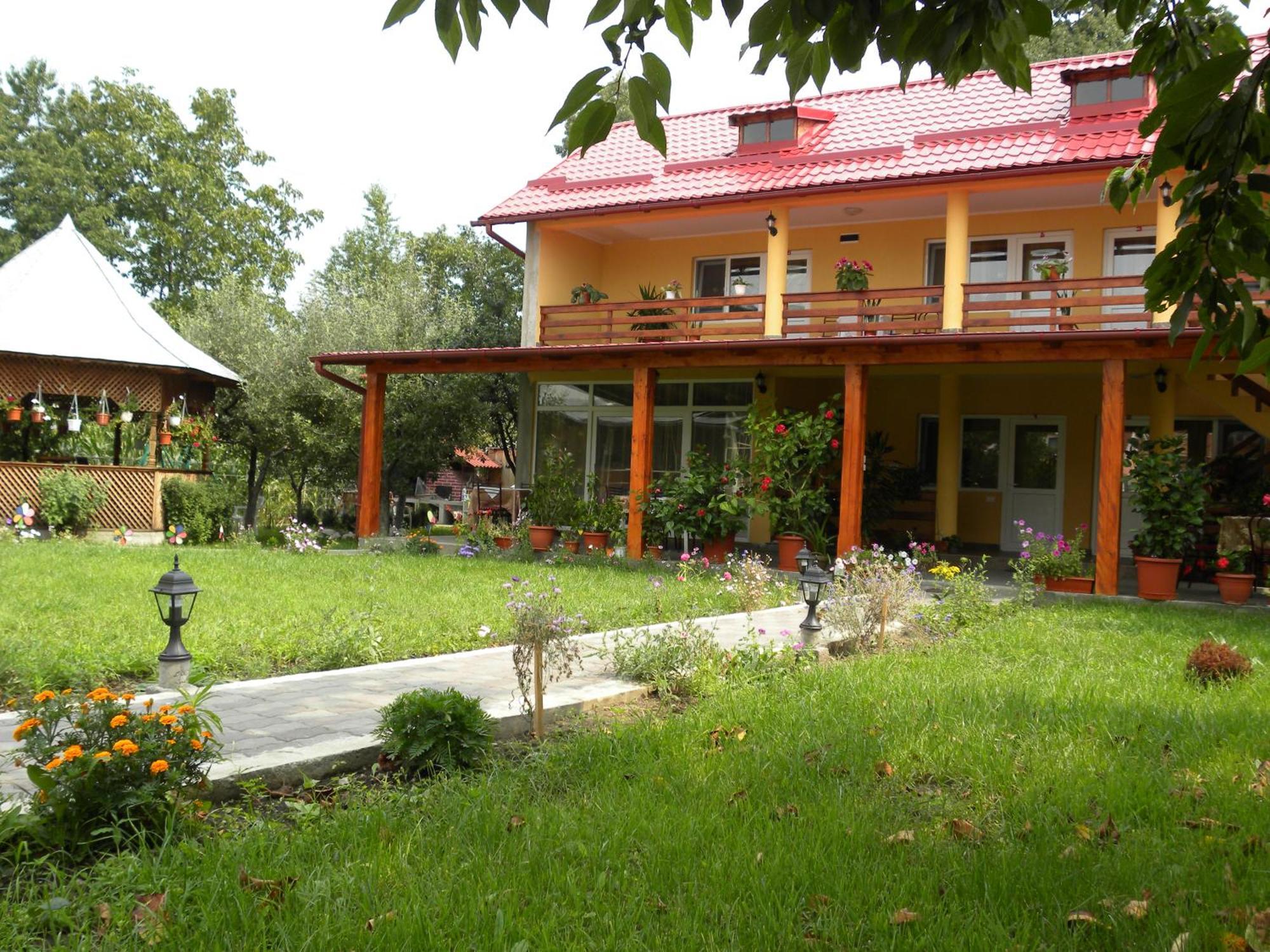 Pensiunea Criveanu Horezu Exterior foto