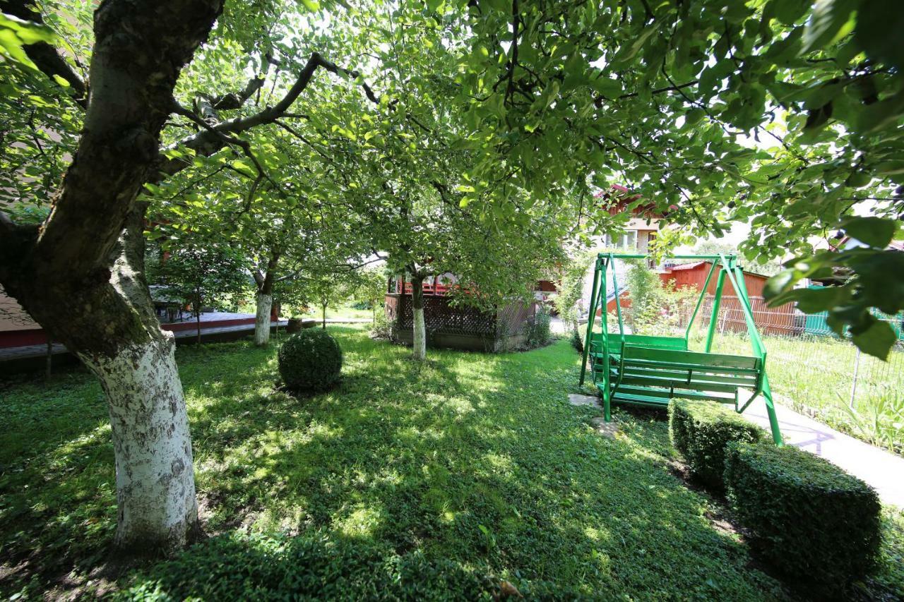 Pensiunea Criveanu Horezu Exterior foto